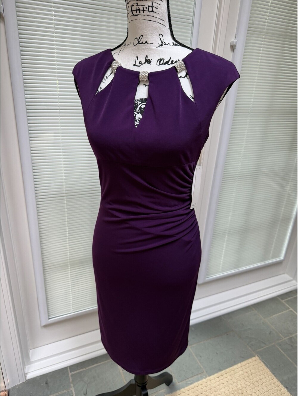 Gorgeous Eliza Eggplant Cut Out Dress. NWT, Size 2. Reg $140